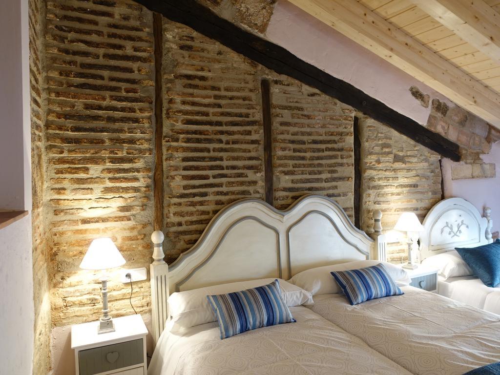 Apartamentos La Dama Azul Agreda Номер фото