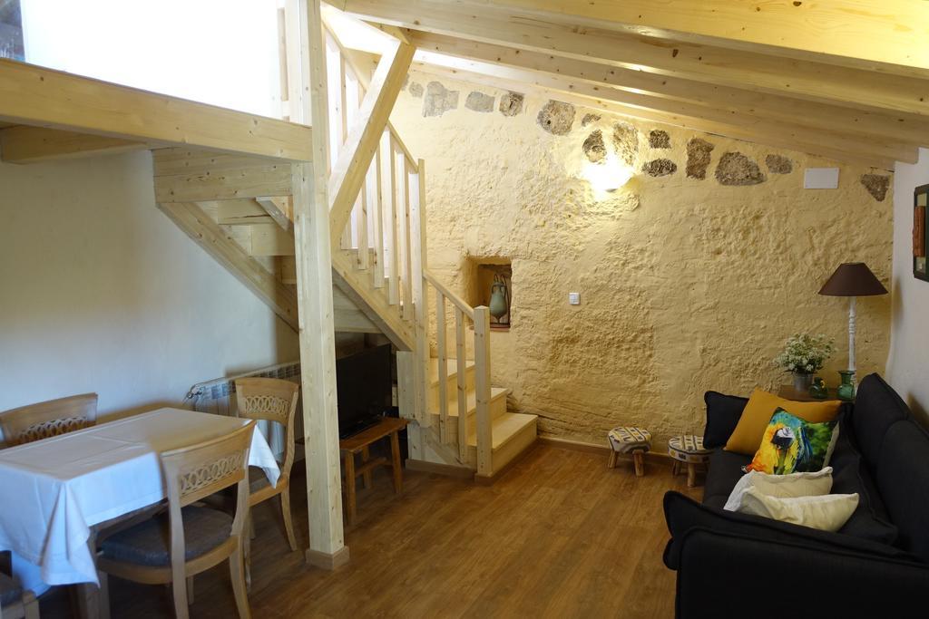 Apartamentos La Dama Azul Agreda Номер фото